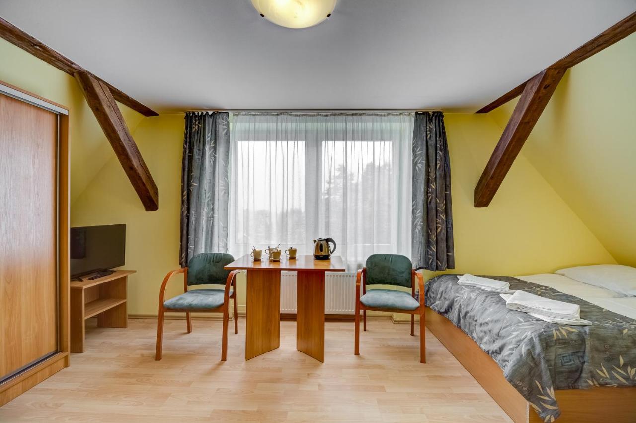Osrodek Wypoczynkowy Barta Hotell Tylicz Exteriör bild