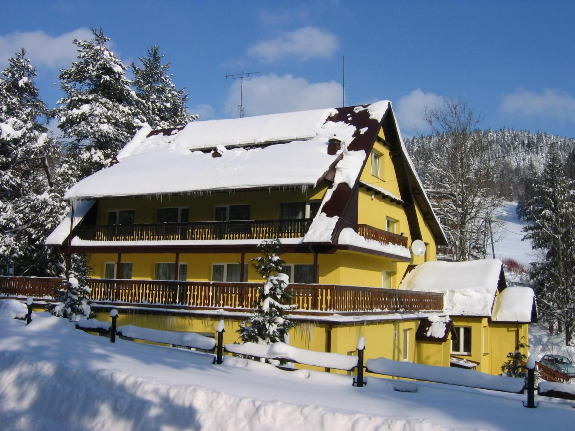 Osrodek Wypoczynkowy Barta Hotell Tylicz Exteriör bild