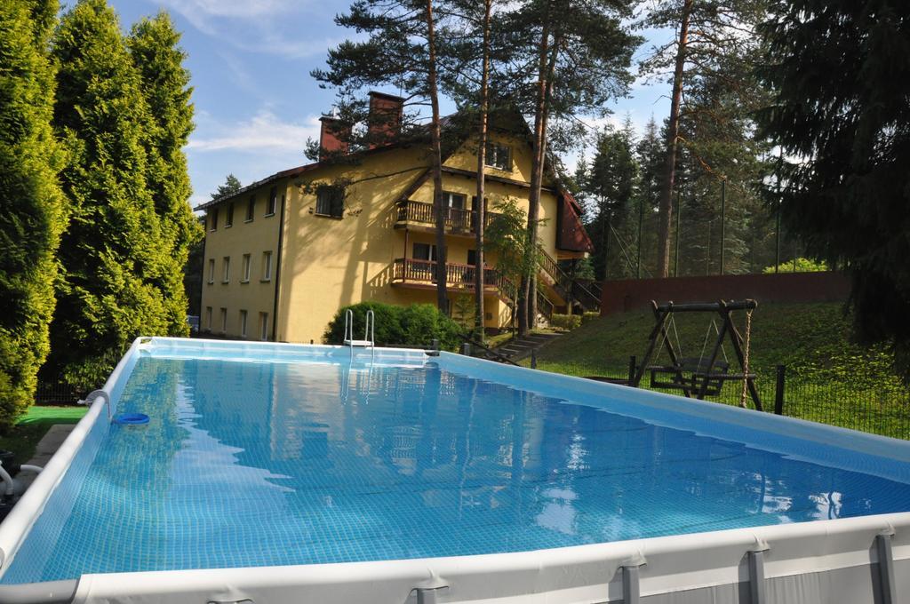 Osrodek Wypoczynkowy Barta Hotell Tylicz Exteriör bild