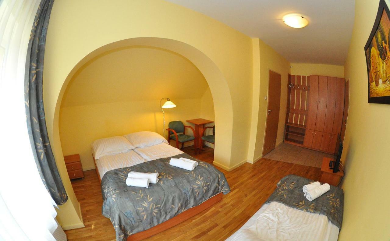 Osrodek Wypoczynkowy Barta Hotell Tylicz Exteriör bild
